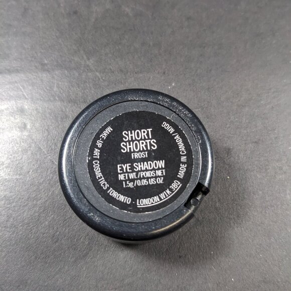 MAC Short Shorts Eyeshadow (Limited Edition) - Picture 1 of 3